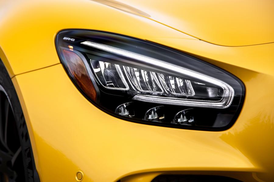 Детали экстерьера Mercedes-AMG GT R (C190) 2019 года  (NA) (фото 42 из 85)